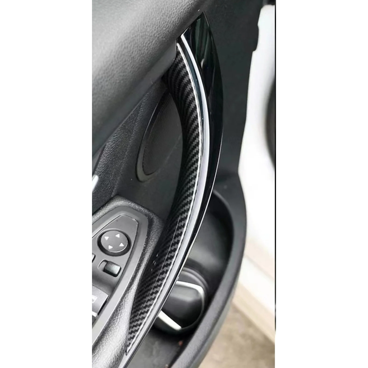 Innen-Türgriff Schutzabdeckung passend für BMW 3er / 4er F30 F31 F32 F34 – Einbau am Fahrzeug 3