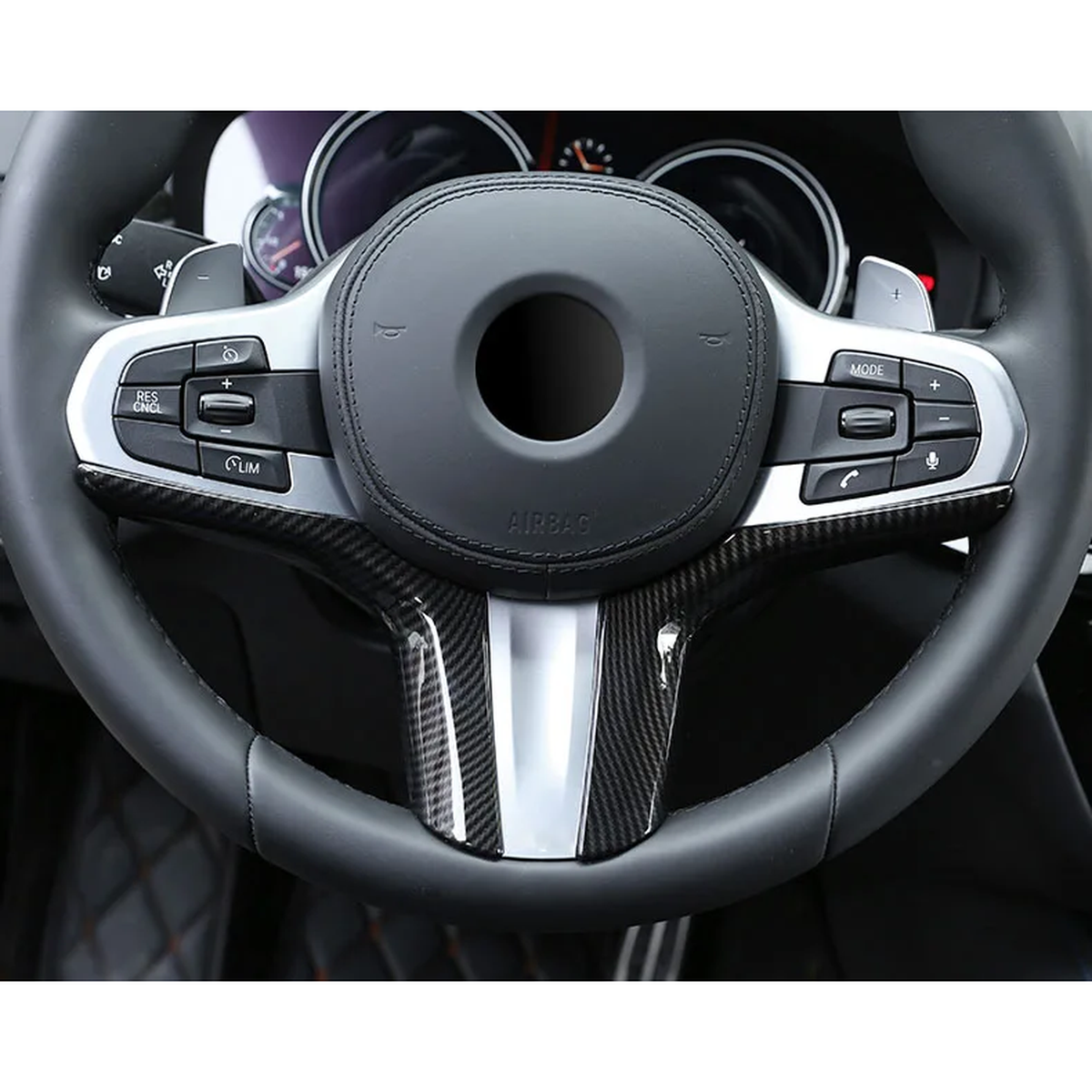 Lenkrad Zierblenden Set Carbon-Optik passend für BMW 3er / 5er / X3 / X4 / X5 F90 G01 G02 G05 – Einbau am Fahrzeug 2
