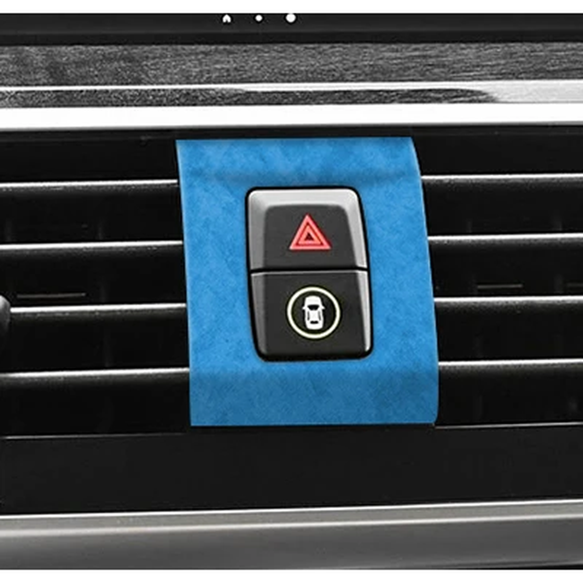 Warnblinker Schalter Blende Wildleder-Optik passend für BMW X3 / X4 G01 G02 G08 – Einbau am Fahrzeug 2